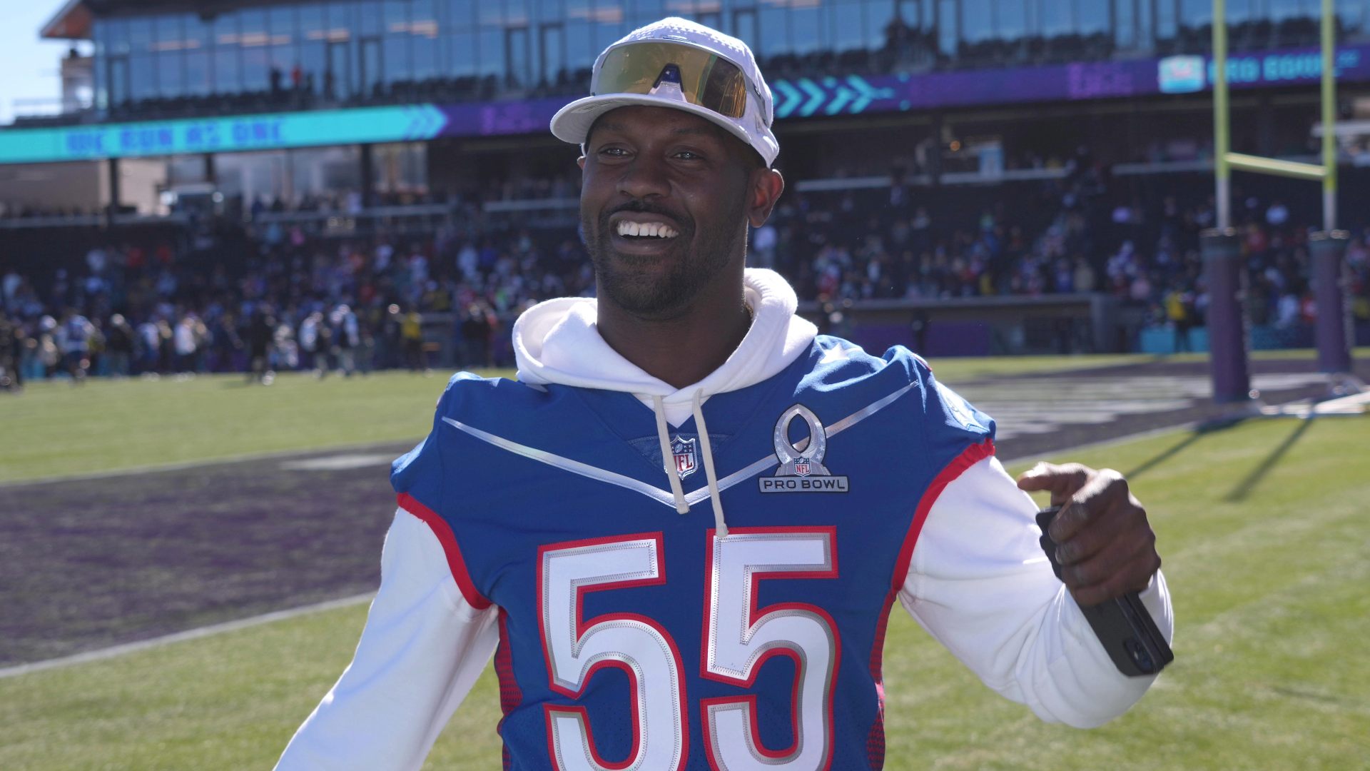 Las Vegas Raiders defensive end Chandler Jones