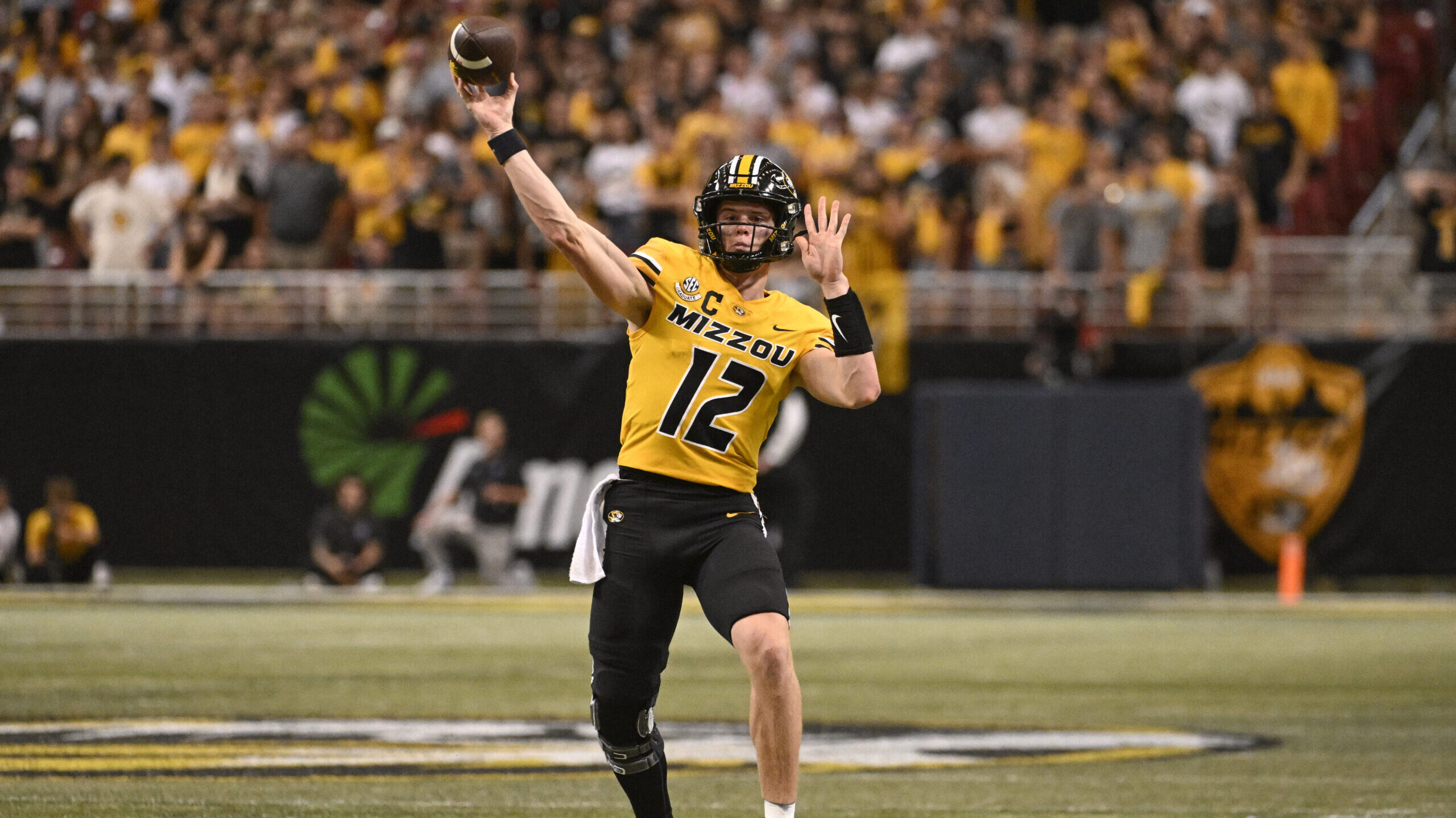 NCAA Football: Memphis at Missouri