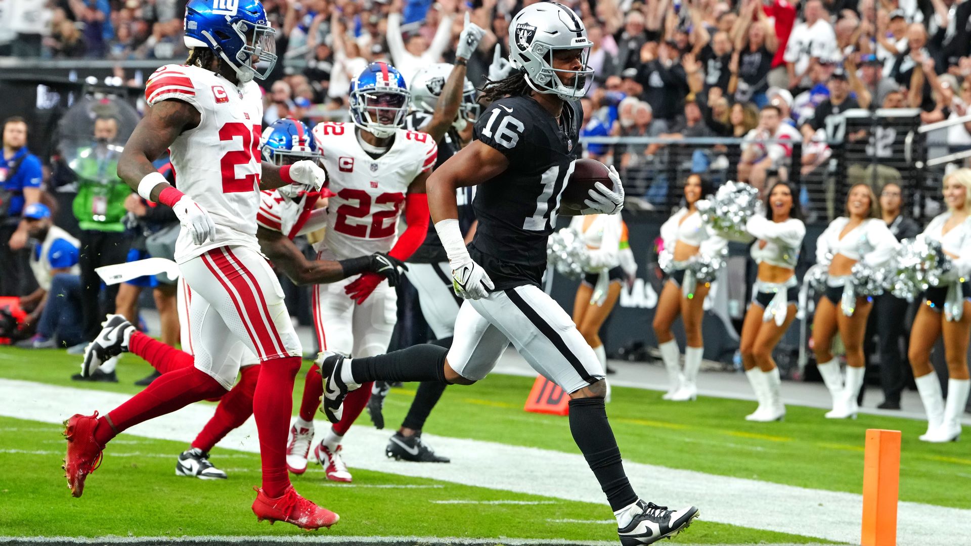 Las Vegas Raiders wide receiver Jakobi Meyers