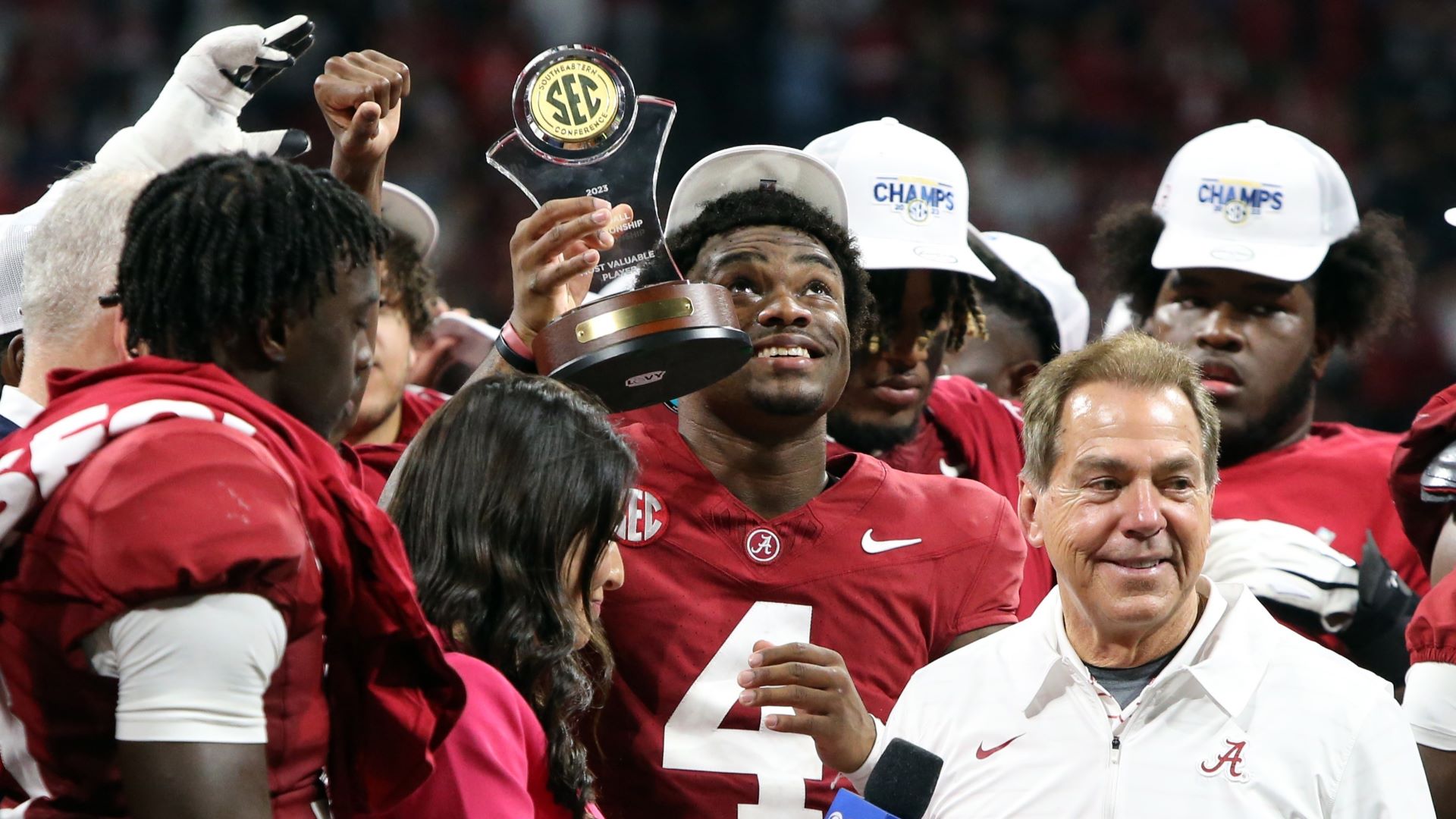 Alabama Crimson Tide quarterback Jalen Milroe