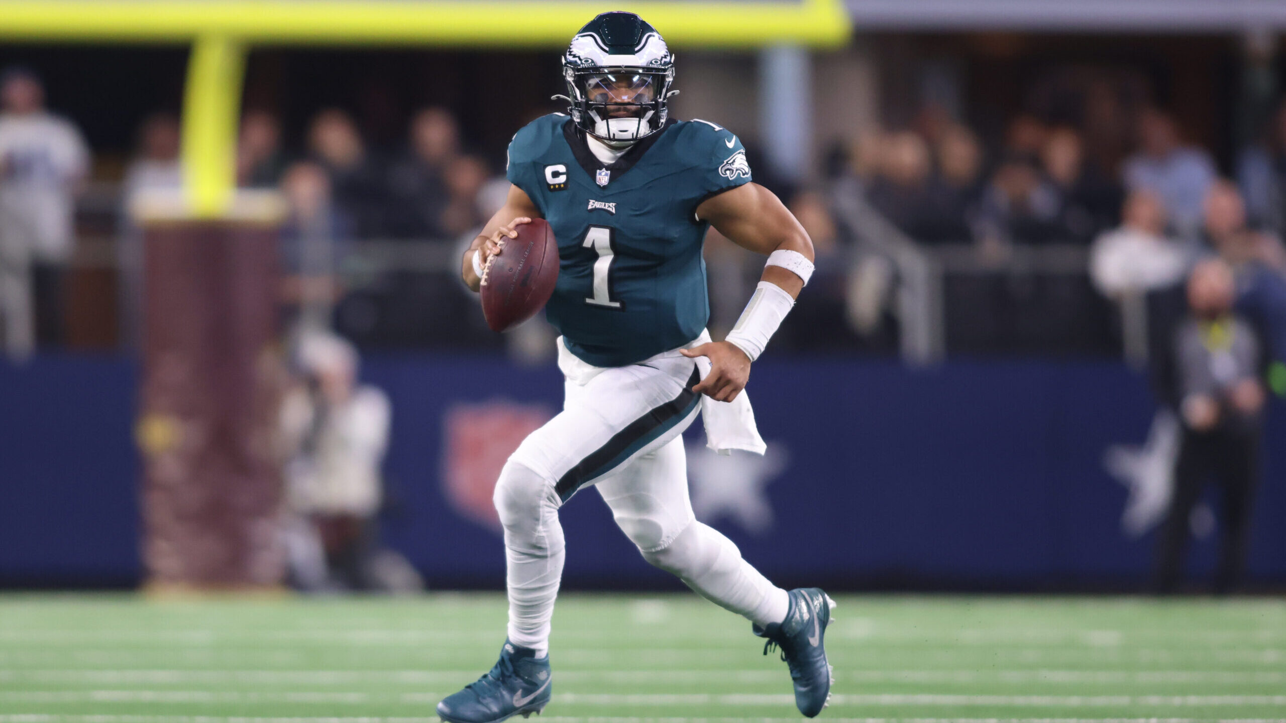 NFL: Philadelphia Eagles at Dallas Cowboys