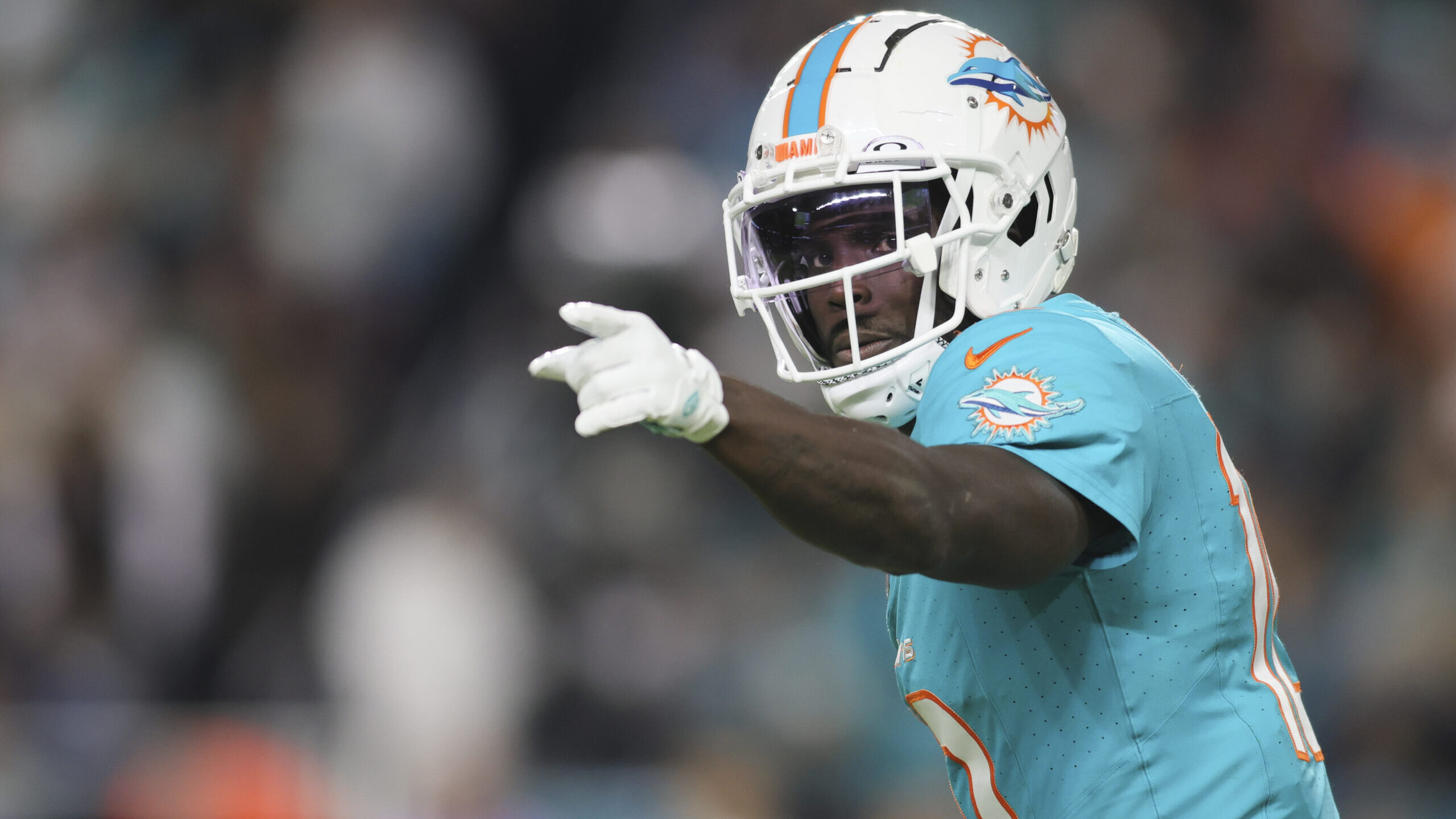 NFL: Tennessee Titans at Miami Dolphins
