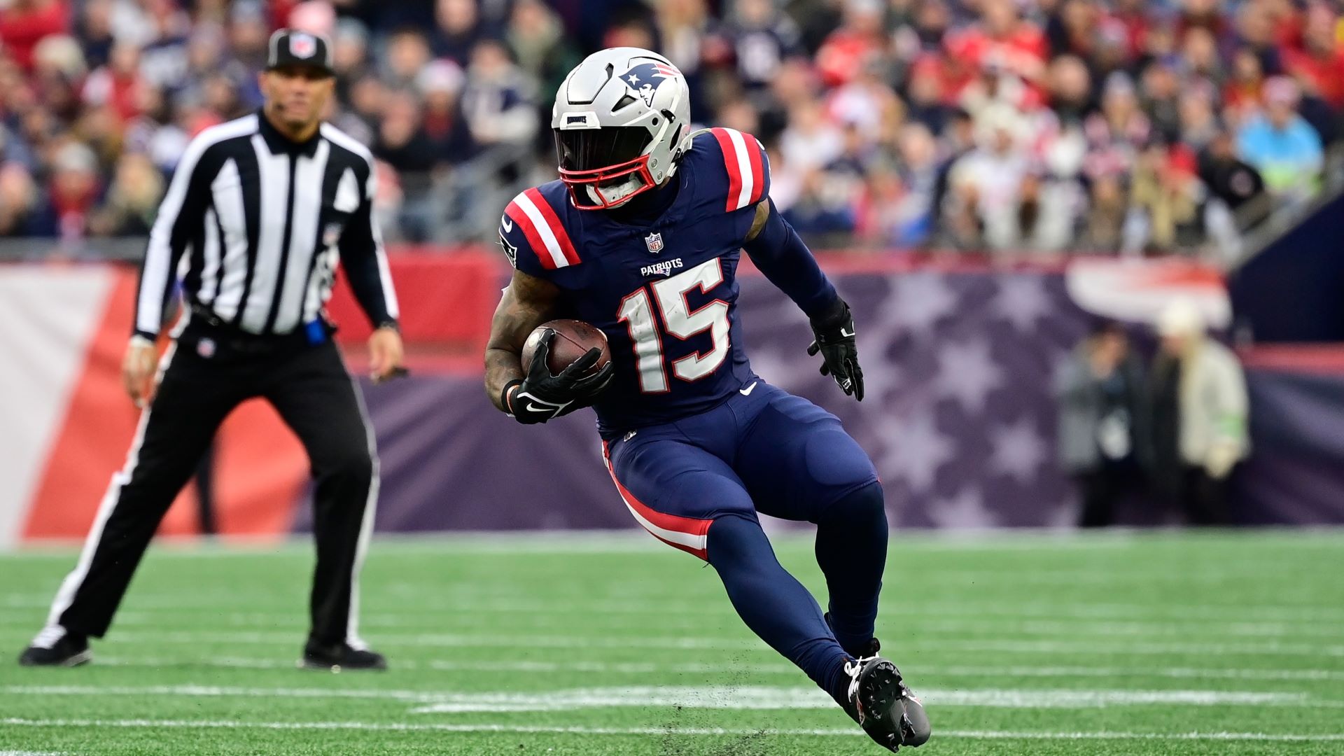 New England Patriots running back Ezekiel Elliott