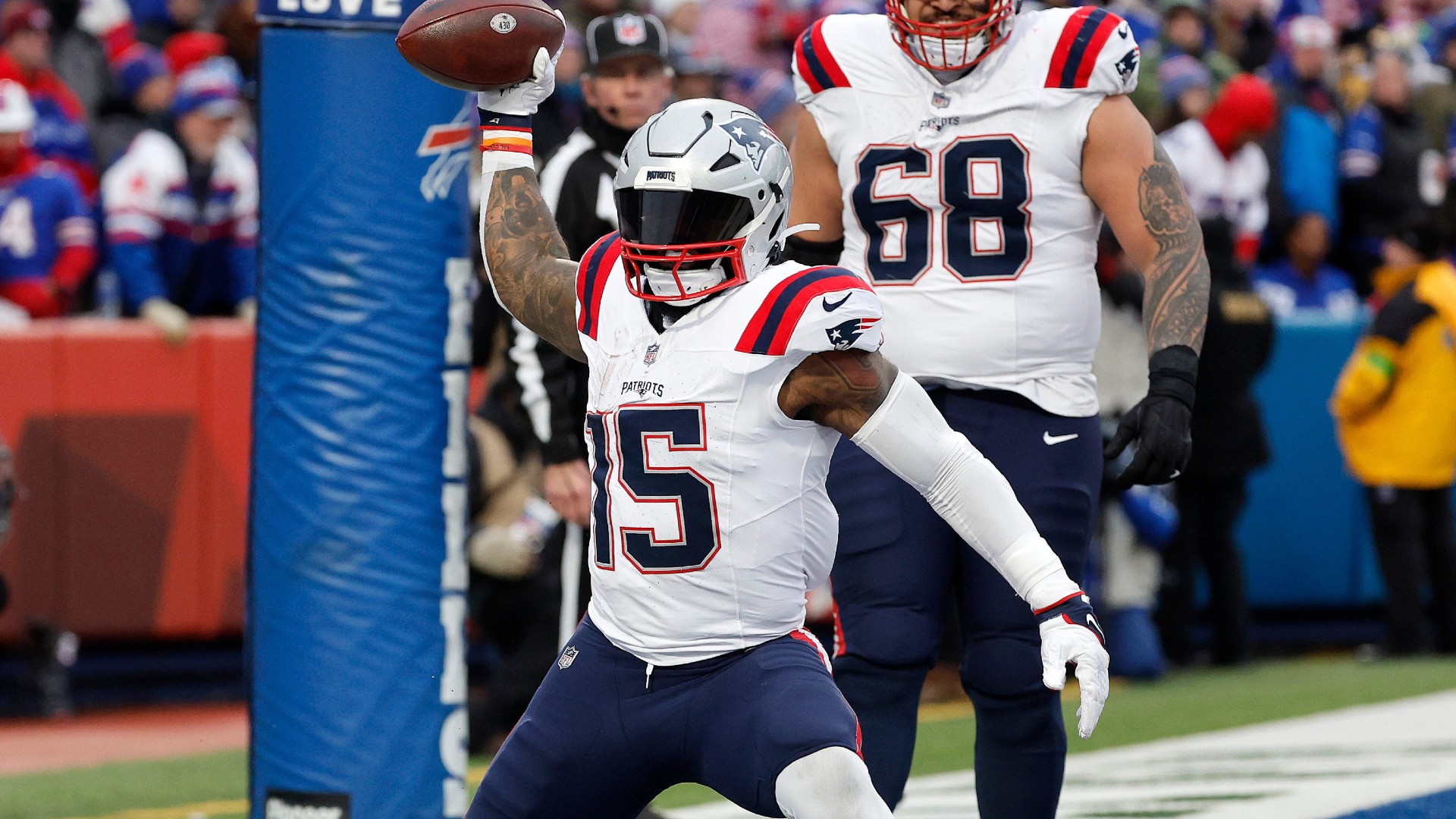 New England Patriots running back Ezekiel Elliott