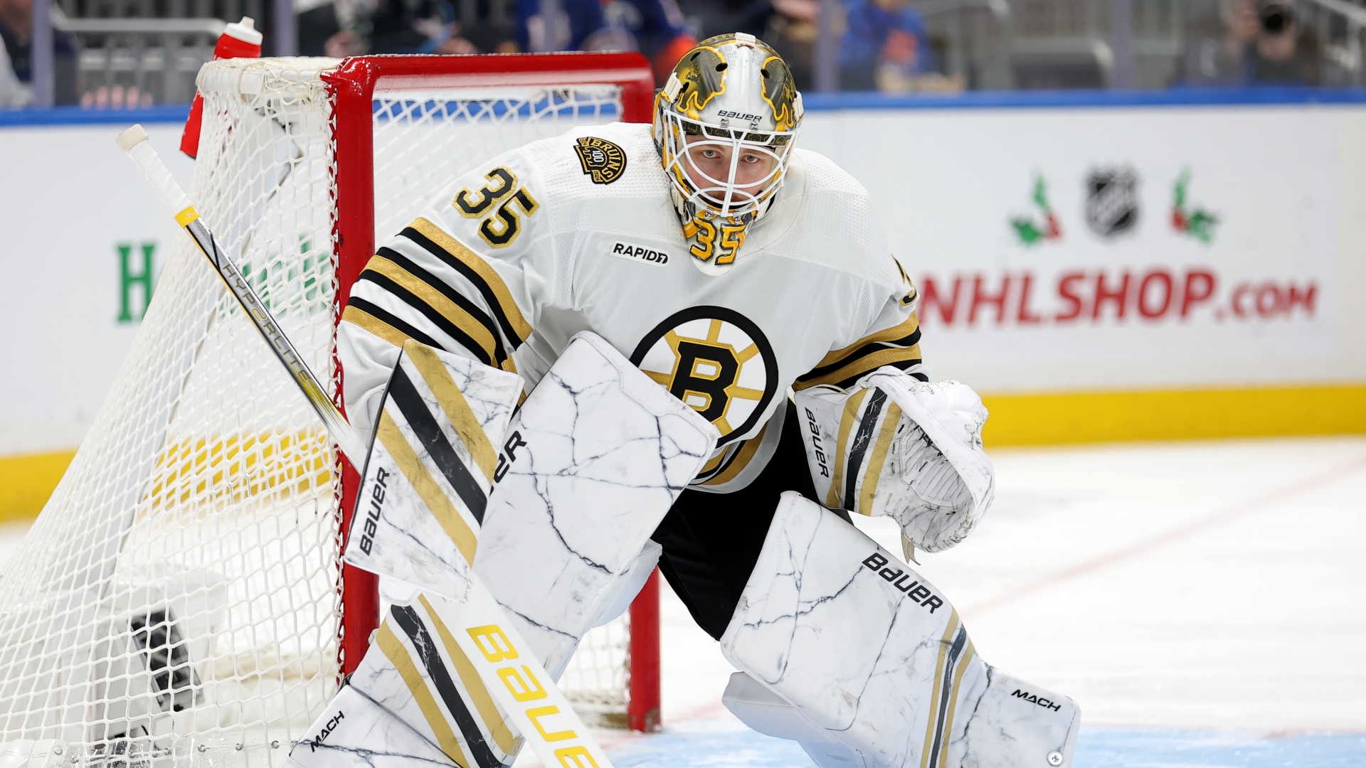 Boston Bruins goaltender Linus Ullmark