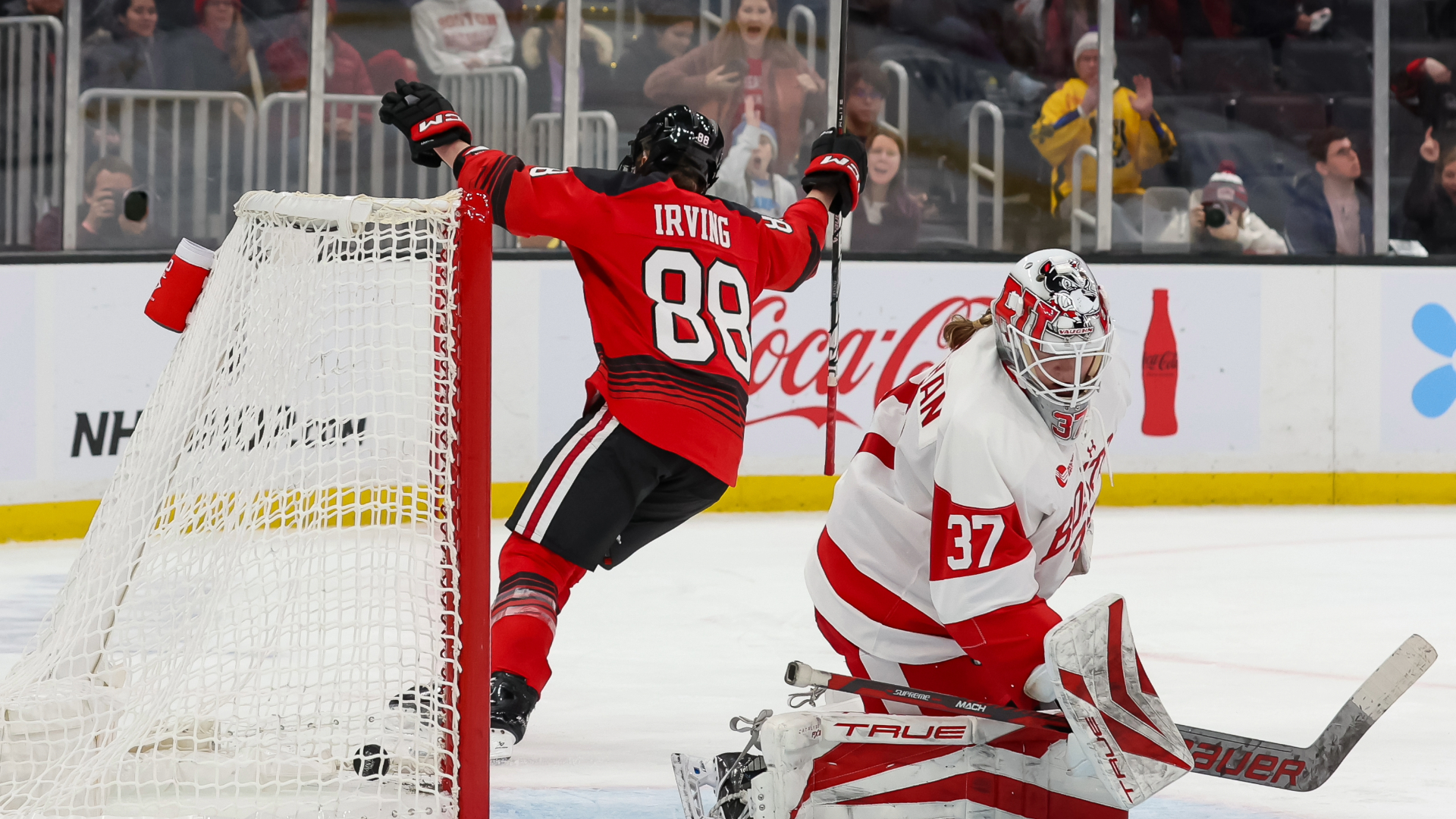 Northeastern Huskies, Boston College Eagles