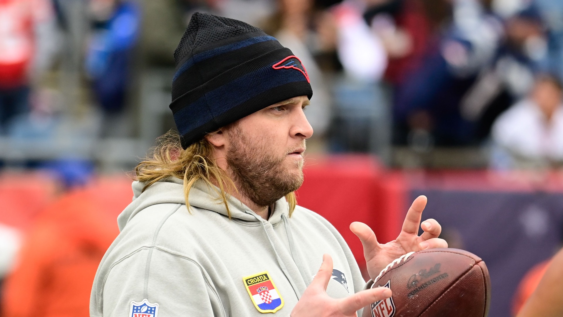 Washington Huskies defensive coordinator Steve Belichick