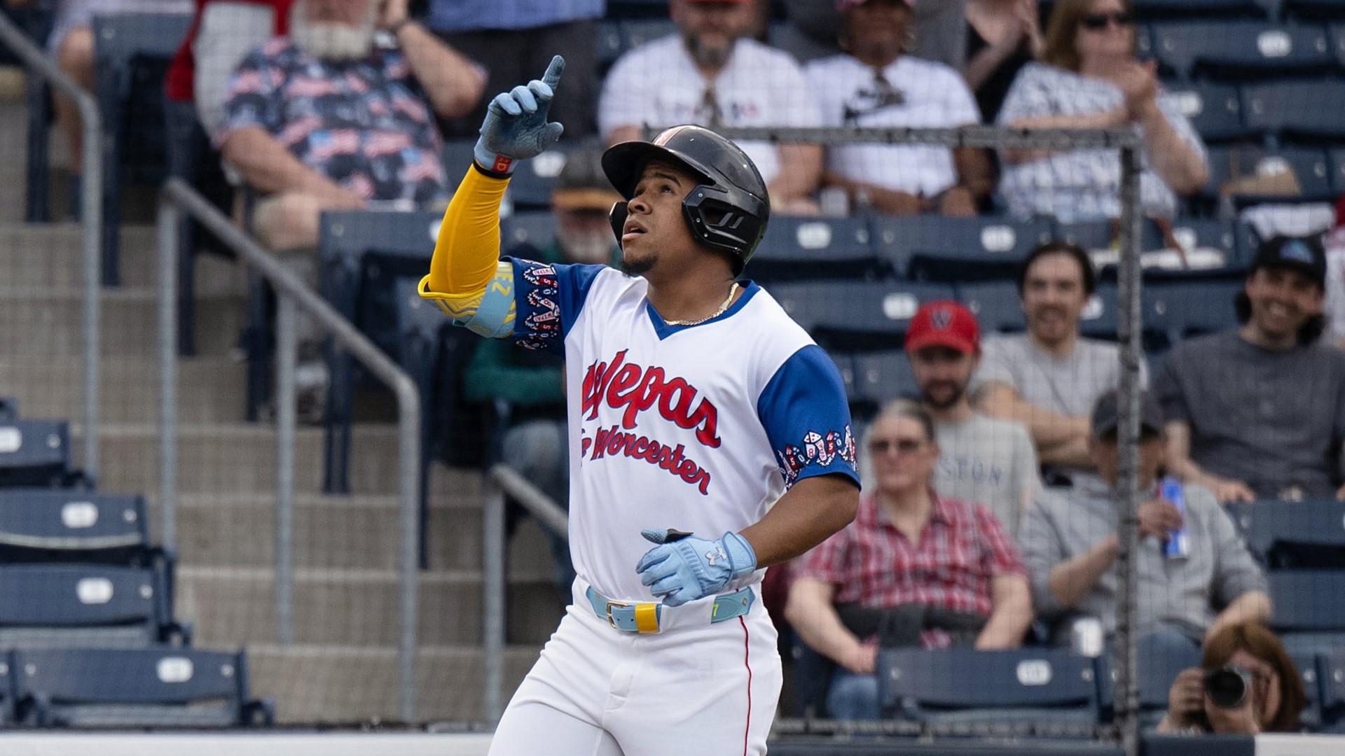 Boston Red Sox infielder Enmanuel Valdez