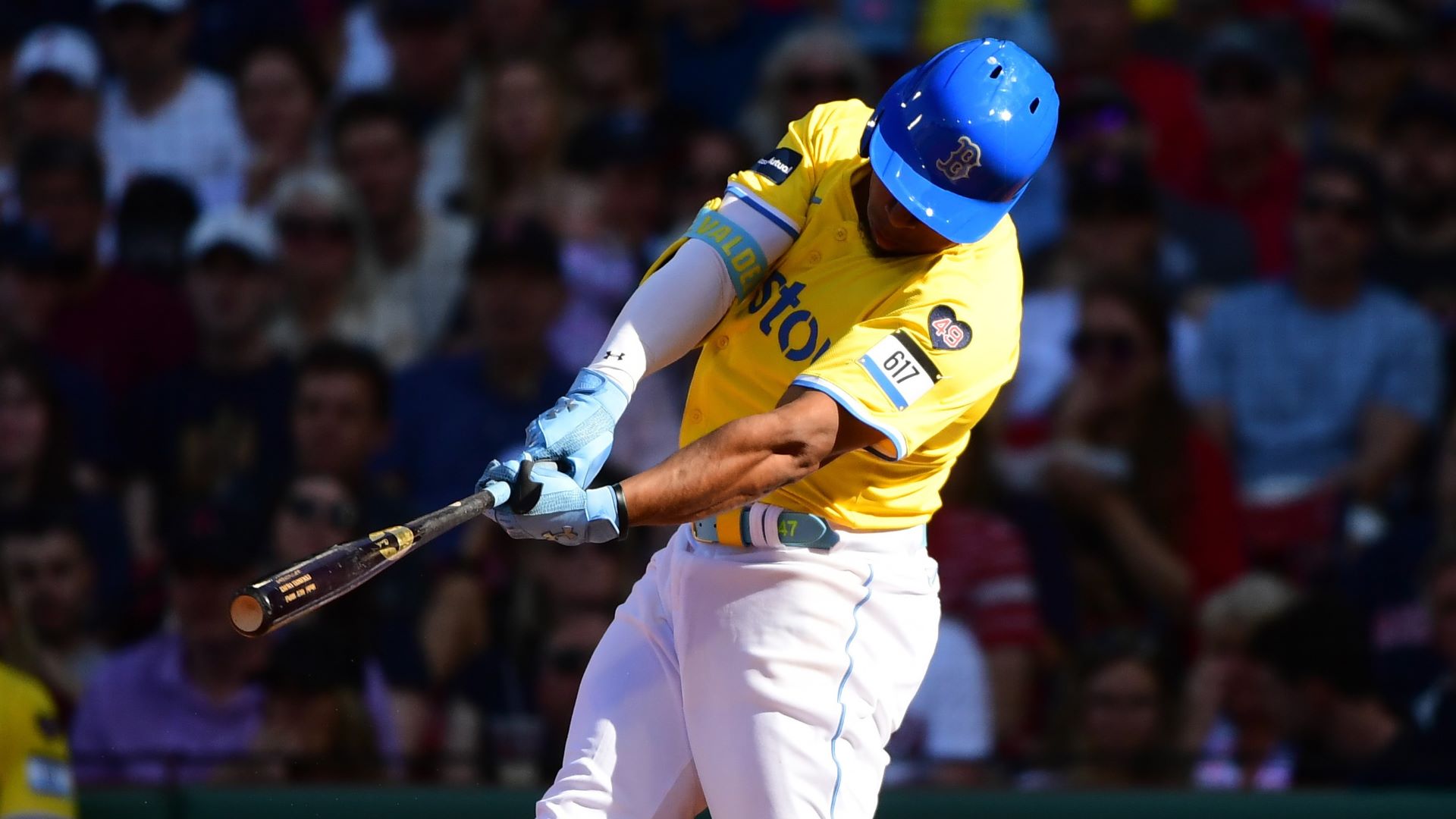 Boston Red Sox infielder Enmanuel Valdez