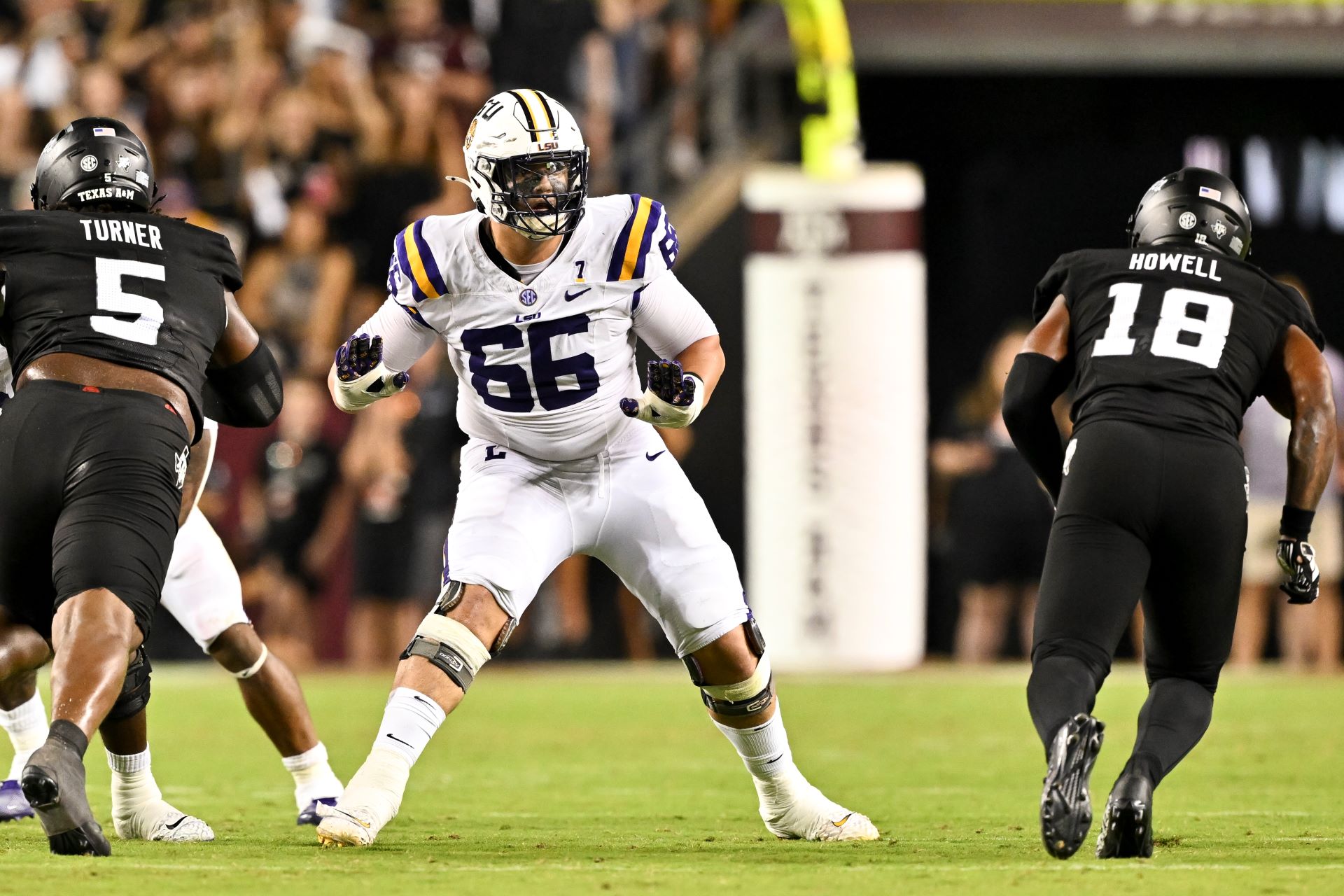 LSU offensive tackle Will Campbell