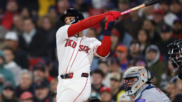 Boston Red Sox catcher Carlos Narváez