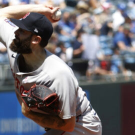 Boston Red Sox starting pitcher Lucas Giolito