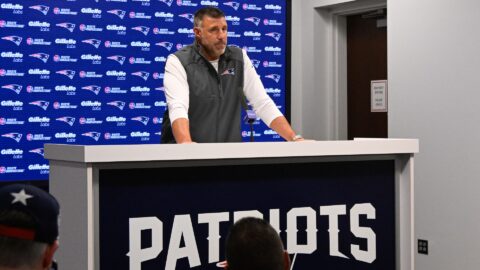 New England Patriots head coach Mike Vrabel