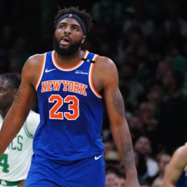 New York Knicks center Mitchell Robsinson