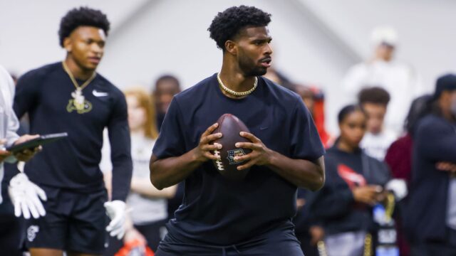 Cleveland Browns quarterback Shedeur Sanders