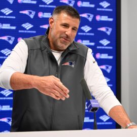 New England Patriots head coach Mike Vrabel