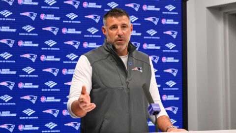 New England Patriots head coach Mike Vrabel