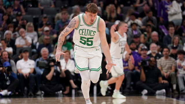 Boston Celtics forward Baylor Scheierman