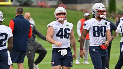 New England Patriots fullback Brock Lampe