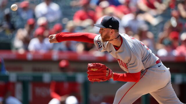 Boston Red Sox pitcher Zack Kelly