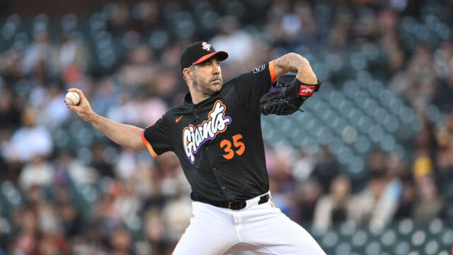 MLB: Pittsburgh Pirates at San Francisco Giants