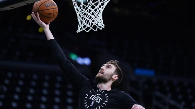 Former Boston Celtics center Luke Kornet