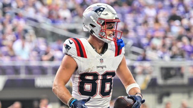 New England Patriots wide receiver Efton Chism III