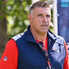 New England Patriots head coach Mike Vrabel