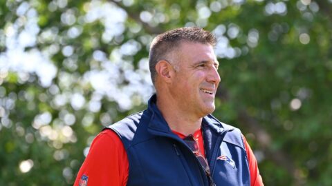 New England Patriots head coach Mike Vrabel