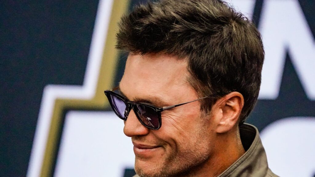 Patriots Issue Tom Brady Announcement Ahead Of Statue Unveiling