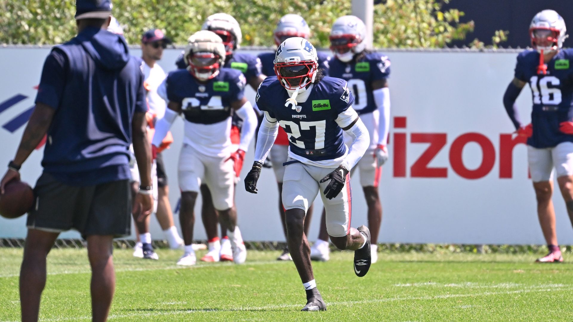  Patriots Cornerback Marcellas Dial Jr. Suffers Potential Knee Injury in Training Camp 