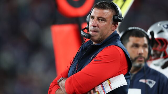 New England Patriots head coach Mike Vrabel