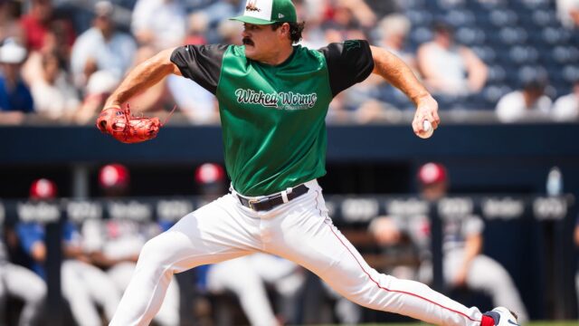WooSox pitcher Payton Tolle gets ready to throw a pitch during his first Triple-A start on Aug. 10, 2025 at Polar Park.