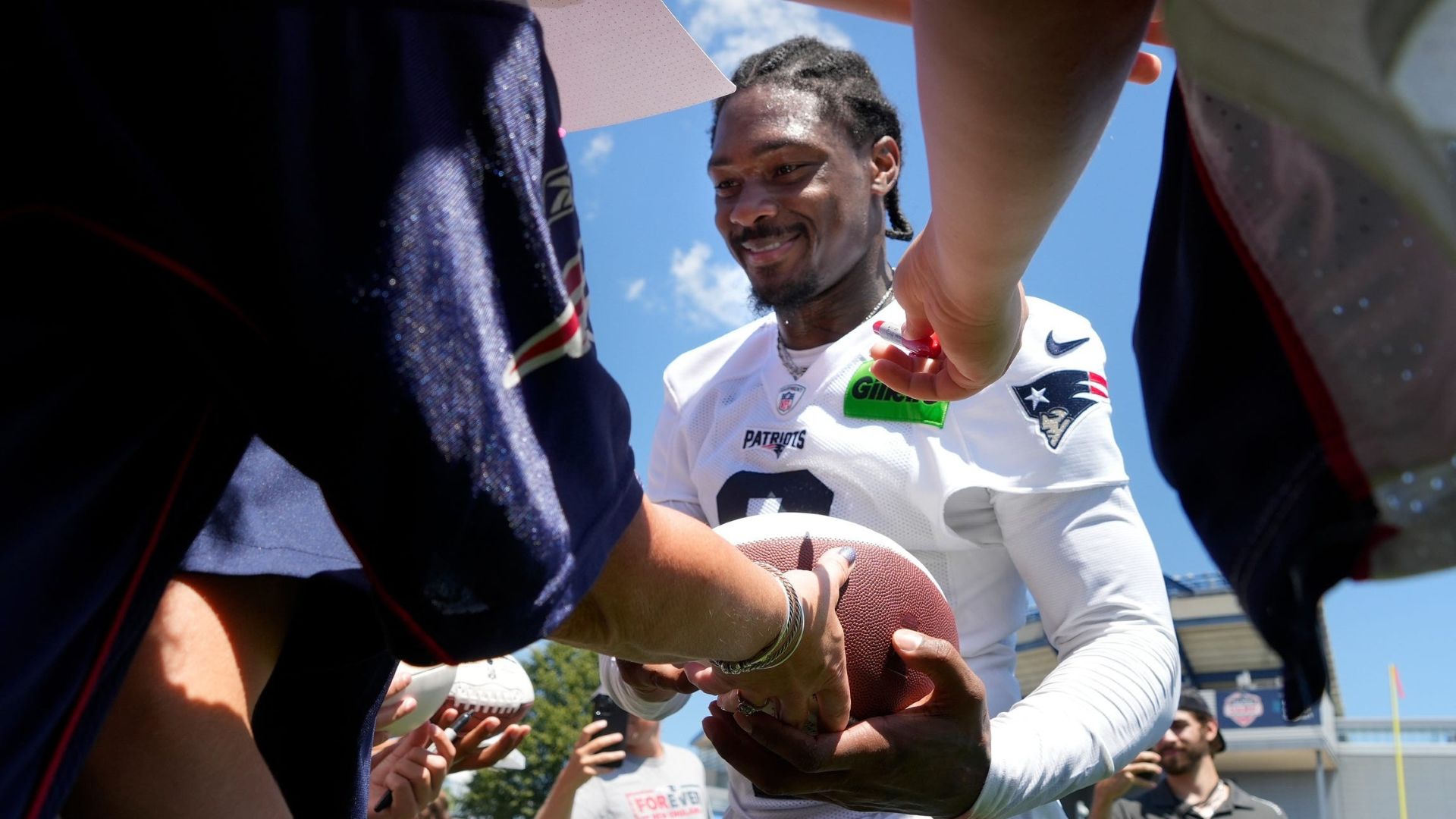 Stefon Diggs Has ‘Disappeared’ From Patriots Offense