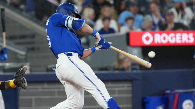 Toronto Blue Jays outfielder Anthony Santander