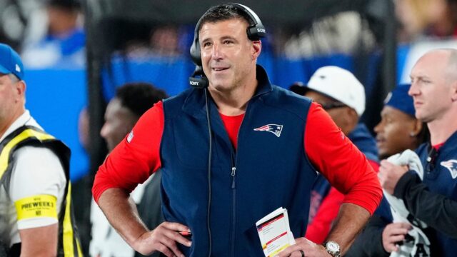 New England Patriots head coach Mike Vrabel