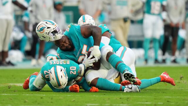Miami Dolphins defensive tackle Benito Jones