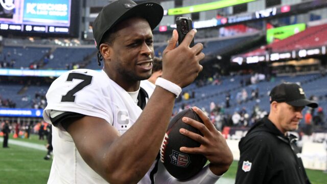 Las Vegas Raiders quarterback Geno Smith