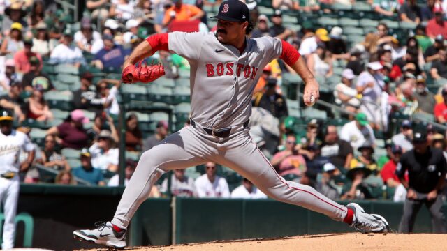 Boston Red Sox starting pitcher Payton Tolle