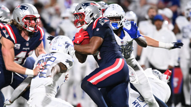 New England Patriots running back Antonio Gibson