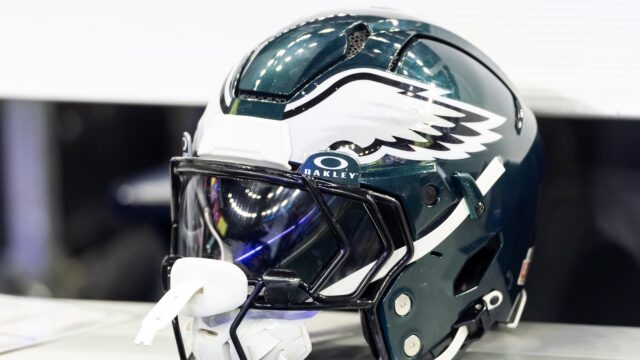 Philadelphia Eagles helmet