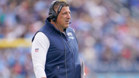 New England Patriots head coach Mike Vrabel