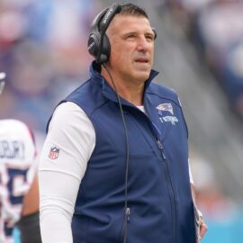 New England Patriots head coach Mike Vrabel