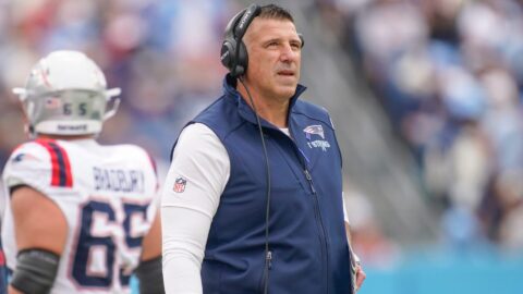 New England Patriots head coach Mike Vrabel