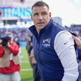 New England Patriots head coach Mike Vrabel
