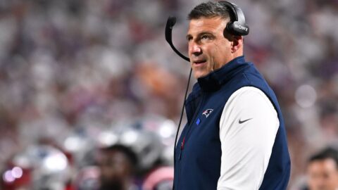 New England Patriots head coach Mike Vrabel