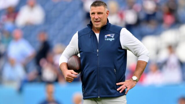 New England Patriots head coach Mike Vrabel