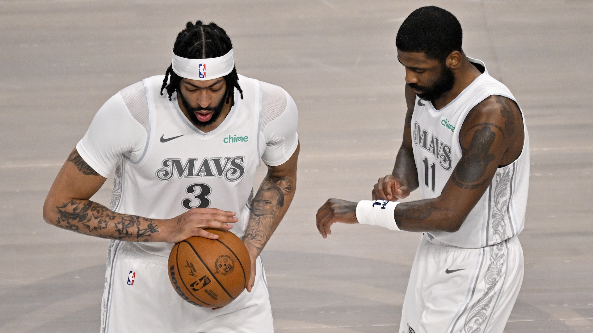 NBA Insider Reveals Trade Statuses For Mavs’ Anthony Davis, Kyrie Irving