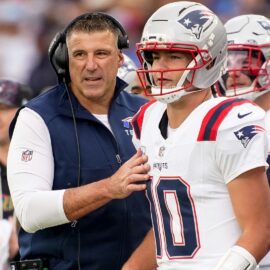 New England Patriots head coach Mike Vrabel and quarterback Drake Maye