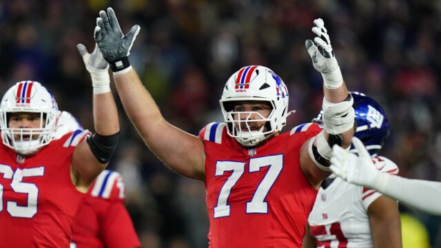 New England Patriots center Ben Brown